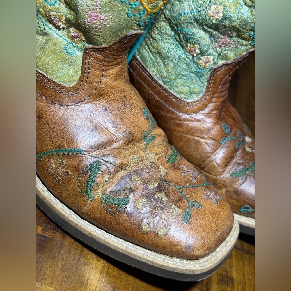 Kids Embroidered Brown and Green Boots - Picture 11 of 14
